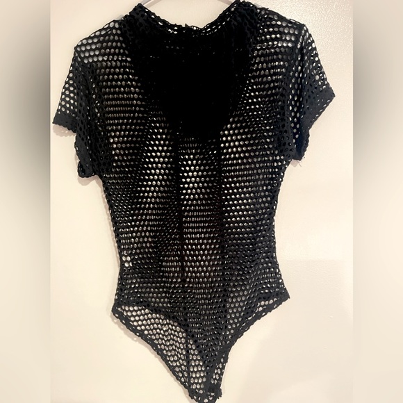 NWOT - FASHION NOVA Black Fishnet Hoddie Bodysuit L - Picture 3 of 3